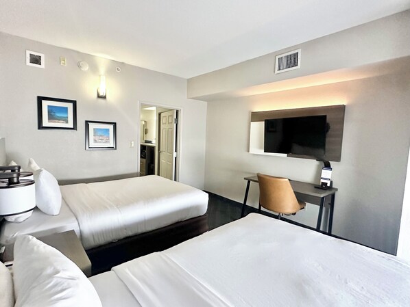 Standardzimmer, 2 Queen-Betten, Nichtraucher | 1 Schlafzimmer, hochwertige Bettwaren, Zimmersafe, Schreibtisch