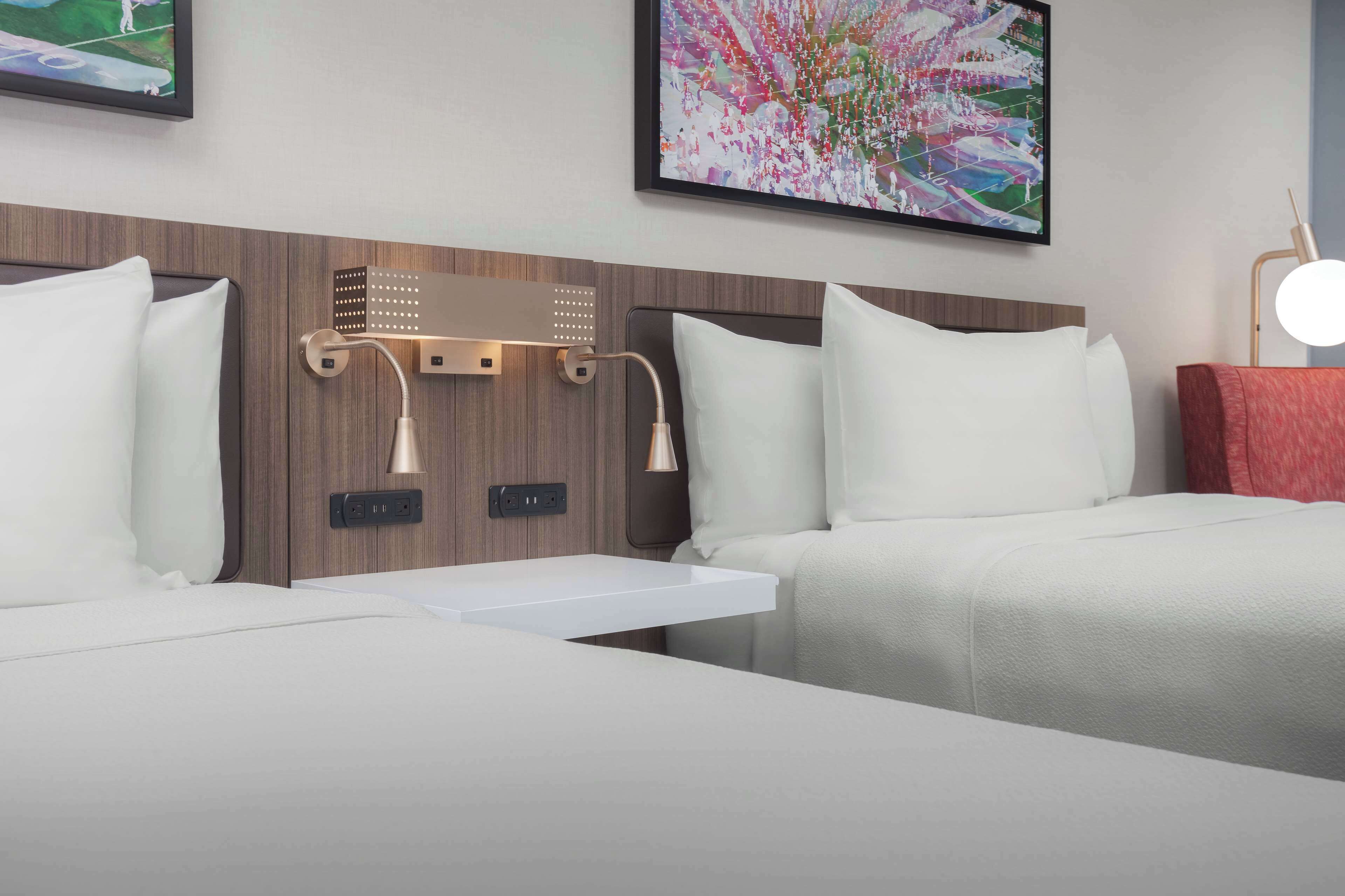 in-room safe, desk, laptop workspace, blackout curtains