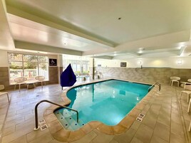 Bañera de hidromasaje interior