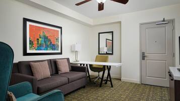 One king bed one bedroom ste | Living area