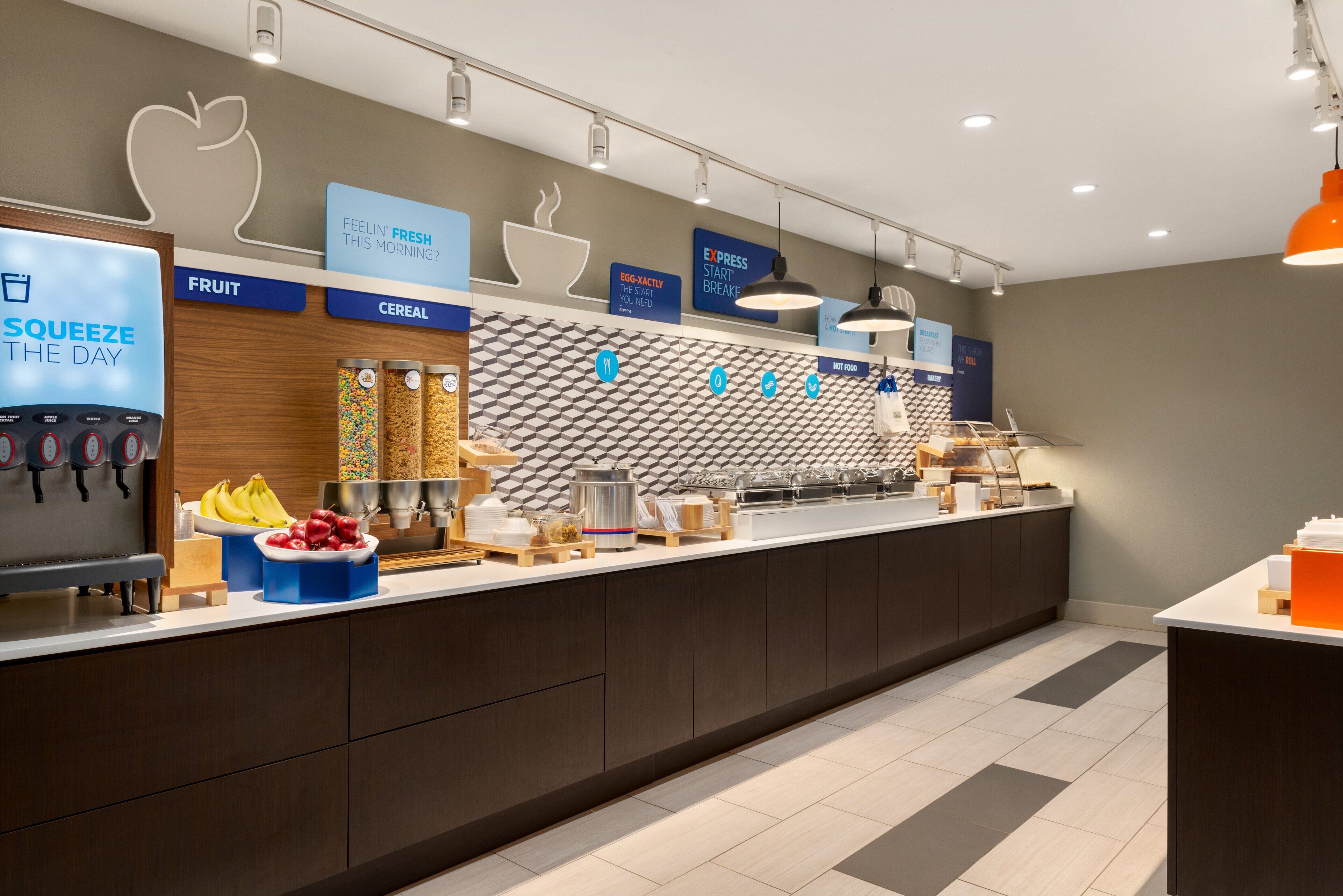 free buffet breakfast