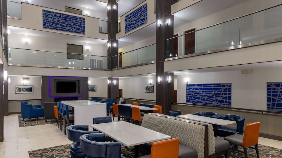 La Quinta Inn & Suites by Wyndham Covington