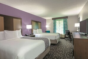 Room, 2 Queen Beds, Non Smoking | Premium bedding, in-room safe, desk, blackout drapes - La Quinta Inn & Suites by Wyndham Covington (Covington)