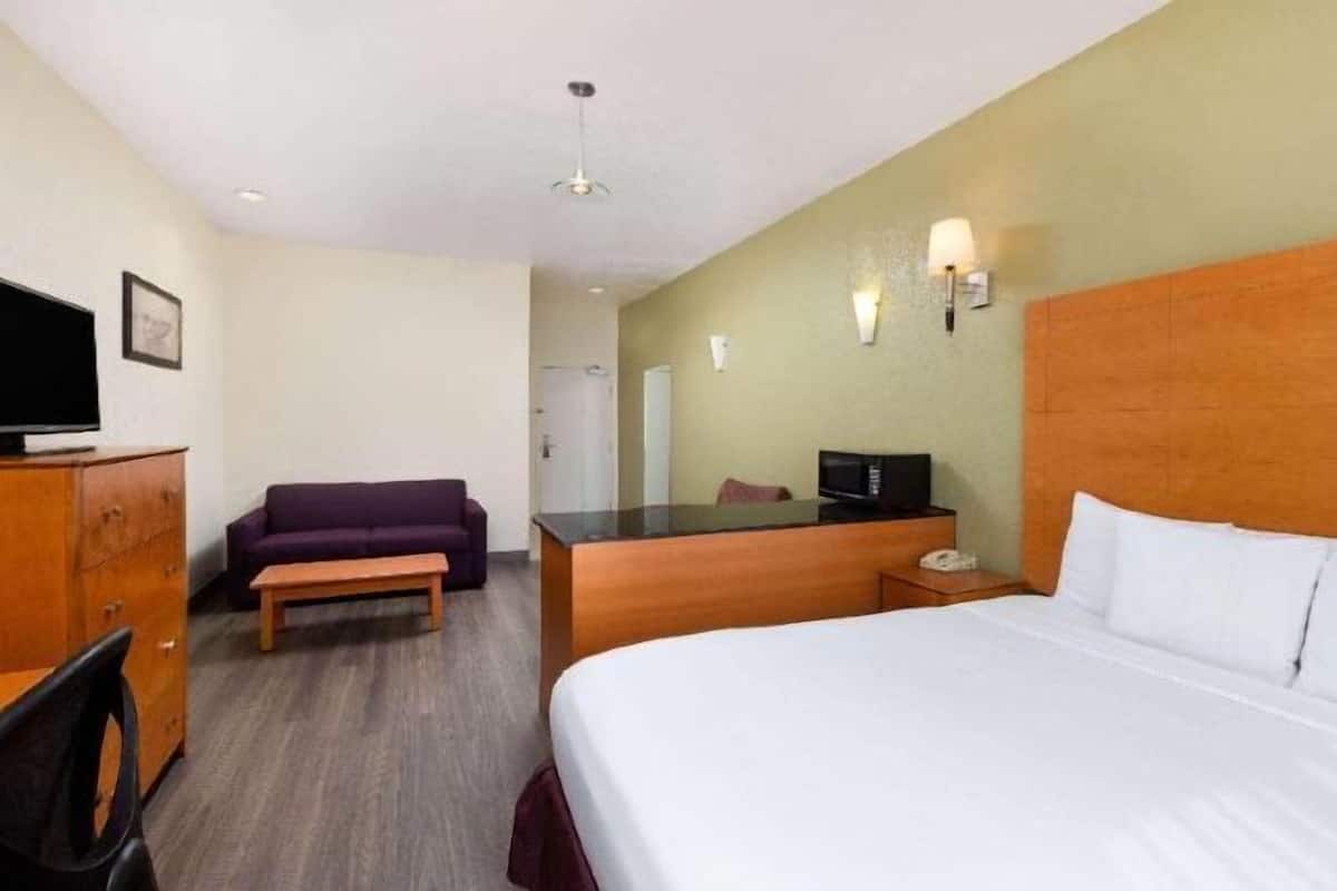 Ropa de cama de alta calidad y camas con pillow-top