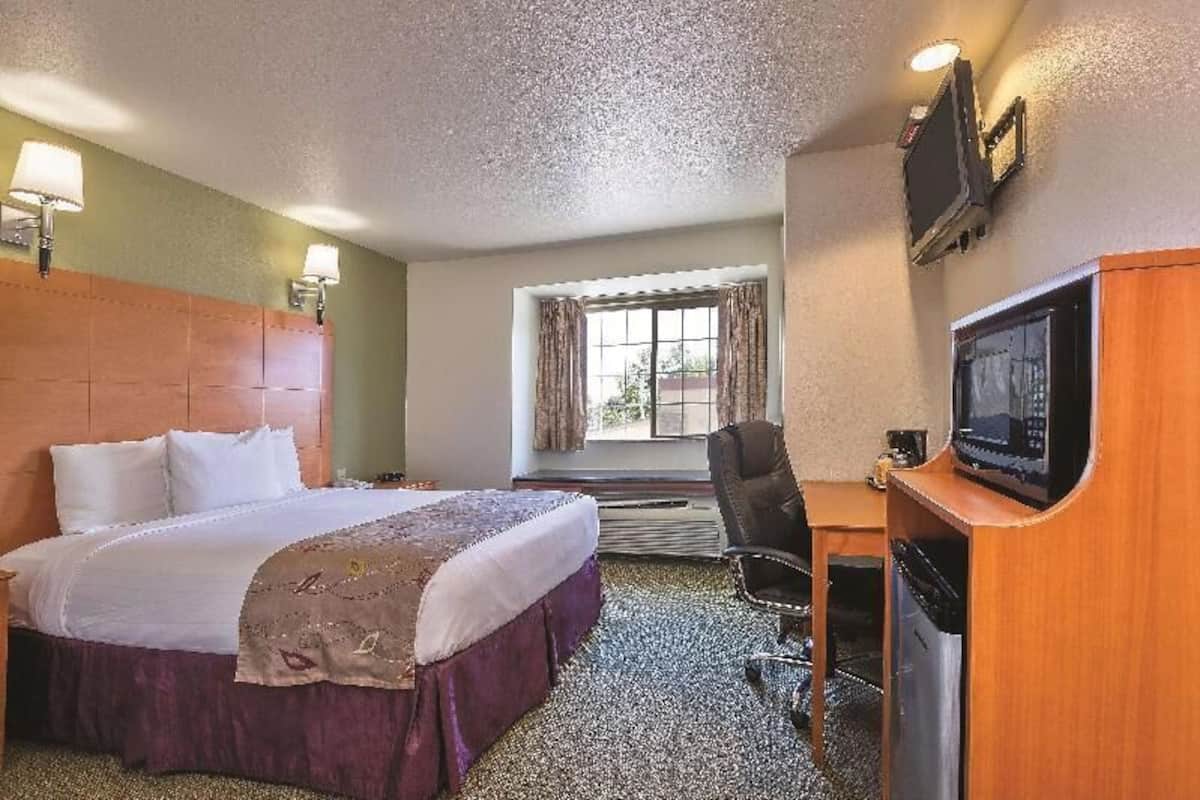 Premium bedding, pillow-top beds, in-room safe, desk