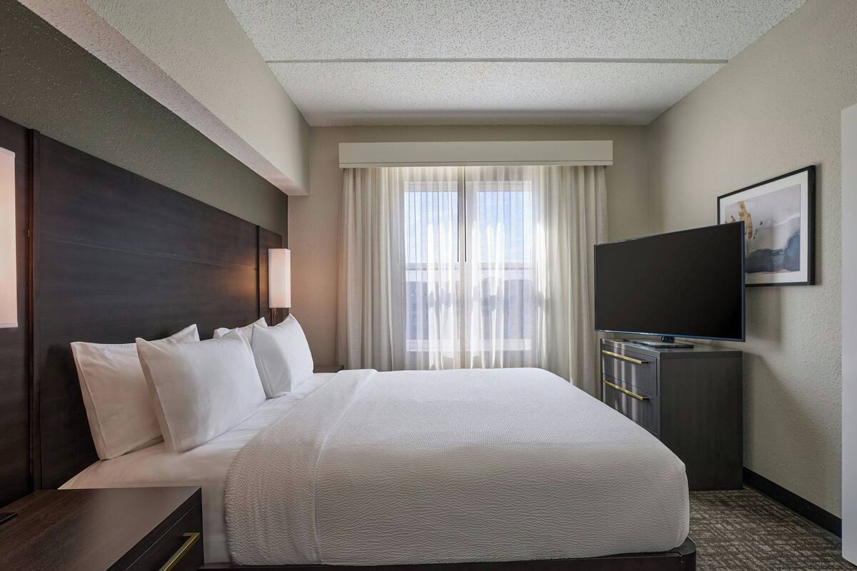 premium bedding, desk, iron/ironing board, free cots/infant beds