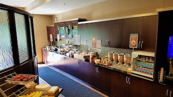 Desayuno buffet incluido todos los días