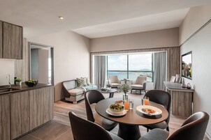 1 Bedroom Premier Sea View | Living area | 32-inch Smart TV with satellite channels, TV
