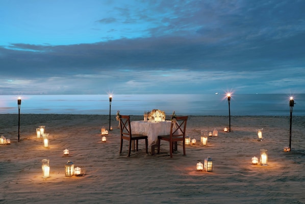 Di pantai
