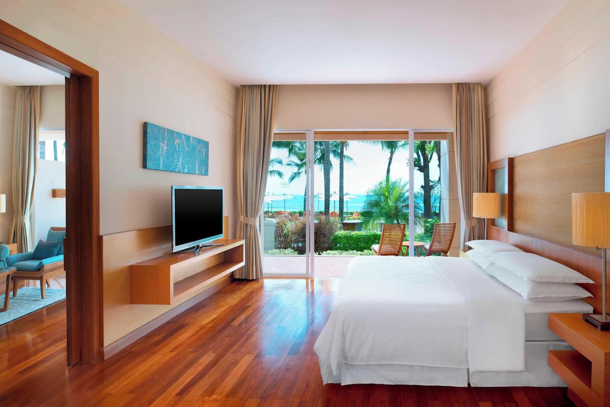 Suite, 1 habitación, no fumadores, frente al mar | 1 dormitorio, ropa de cama de alta calidad, minibar y caja fuerte