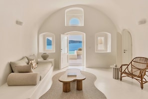 Beach/ocean view - Mystique, a Luxury Collection Hotel, Santorini (Santorini)