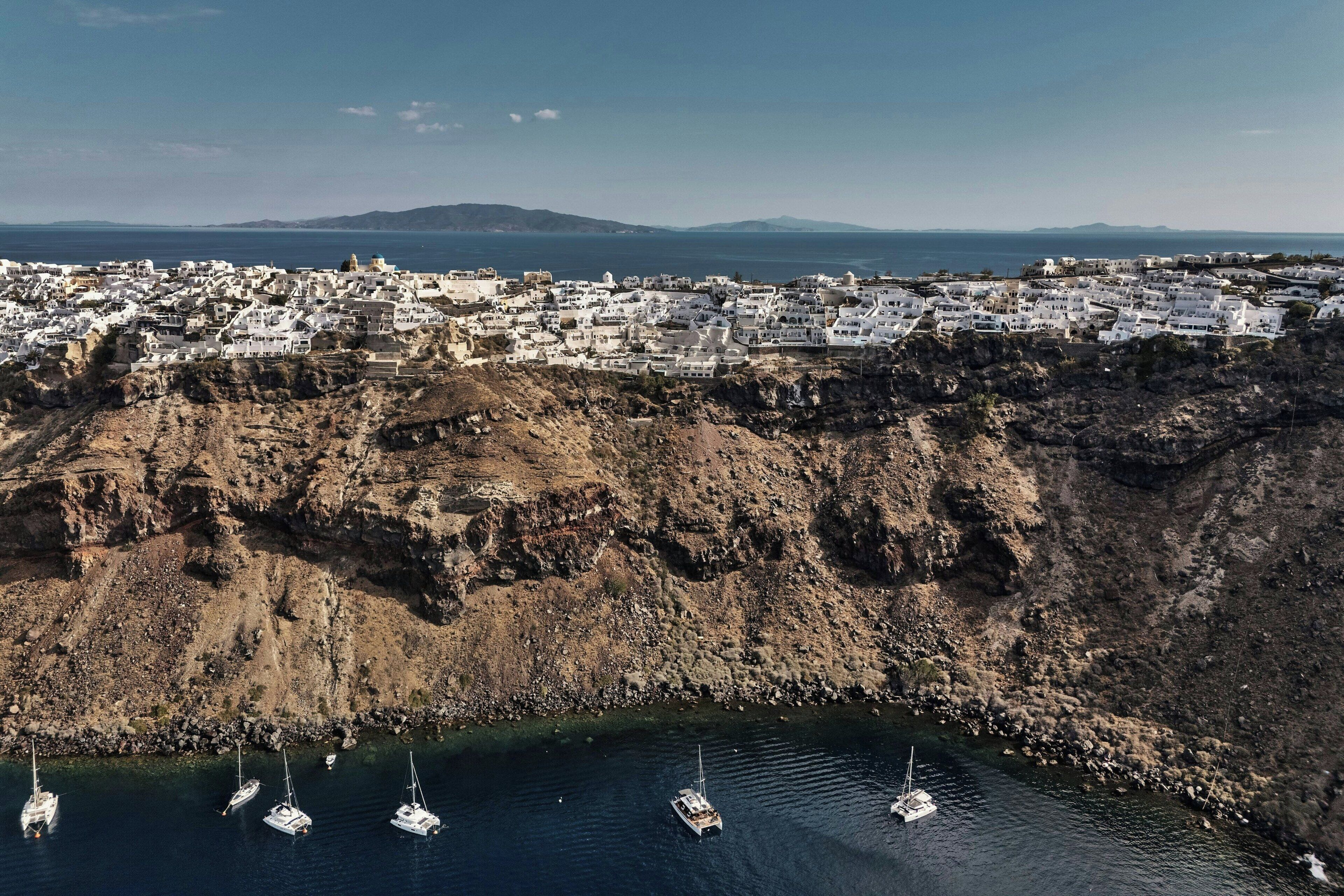 Photo - Mystique, a Luxury Collection Hotel, Santorini