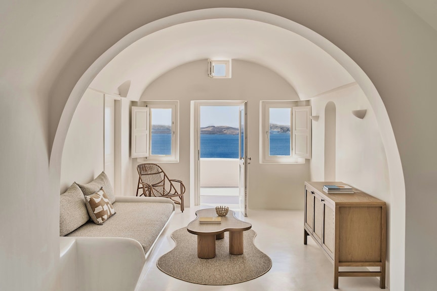 Mystique, a Luxury Collection Hotel, Santorini Reviews, Deals & Photos 2026 - Expedia.co.uk