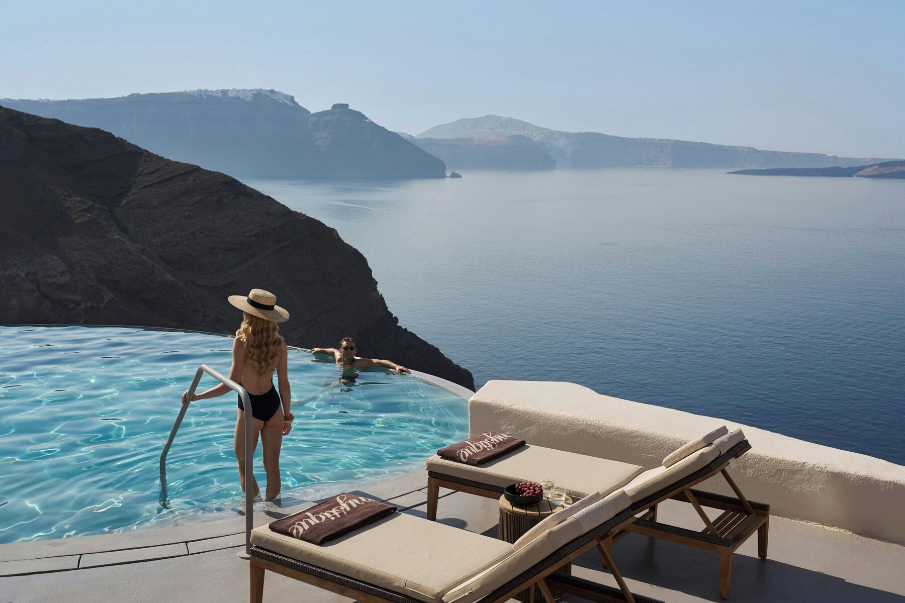 2 outdoor pools, pool umbrellas, pool loungers
