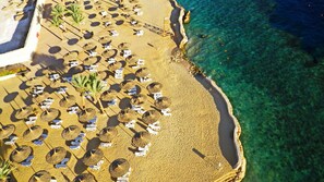 Private beach, sun-loungers, beach umbrellas, beach towels - Reef Oasis Blue Bay Resort (Sharm El Sheikh)