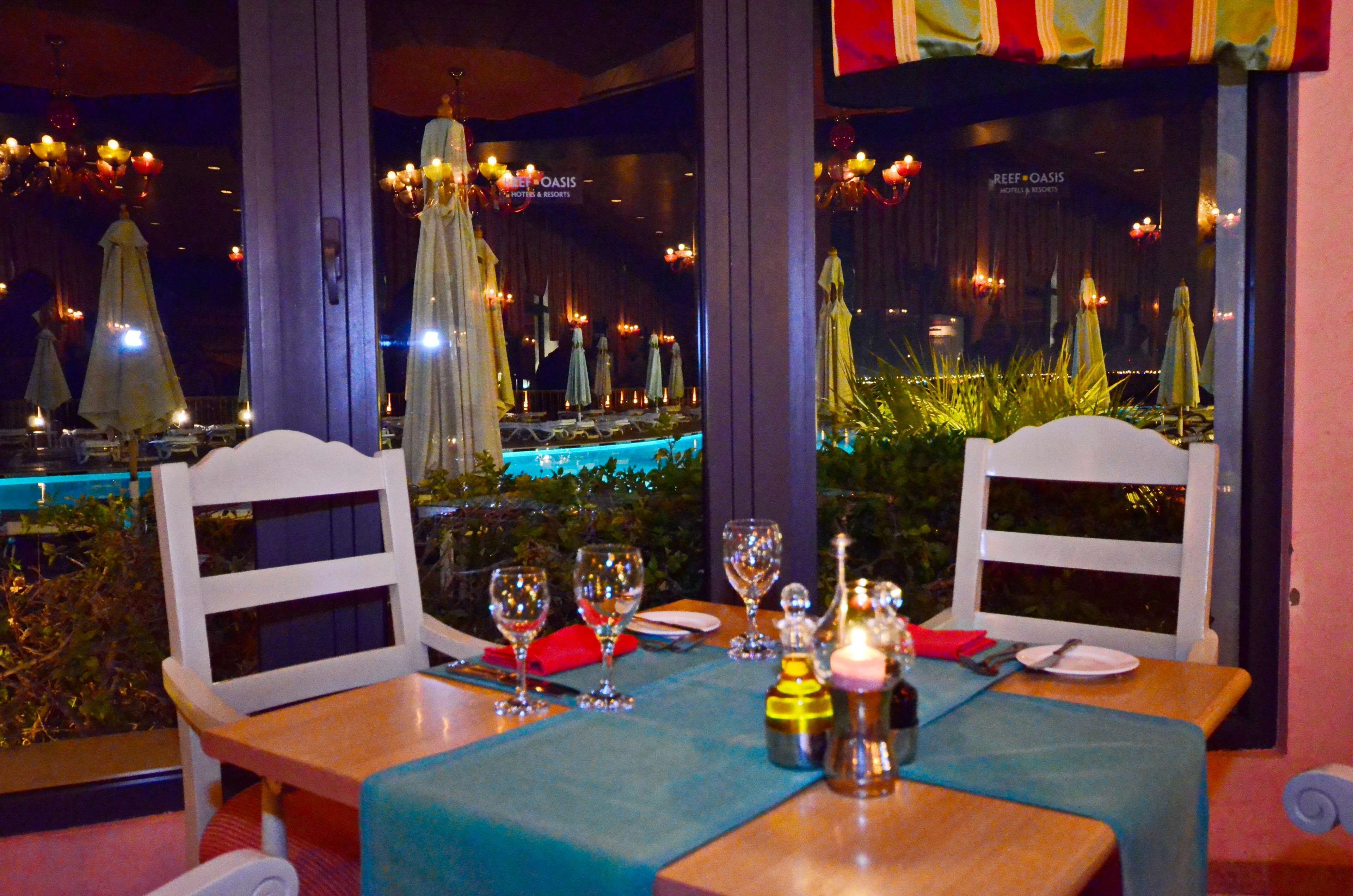 3 restaurants, breakfast served