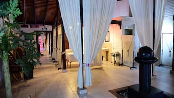 Body treatments, hydrotherapy, aromatherapy, hot stone massages