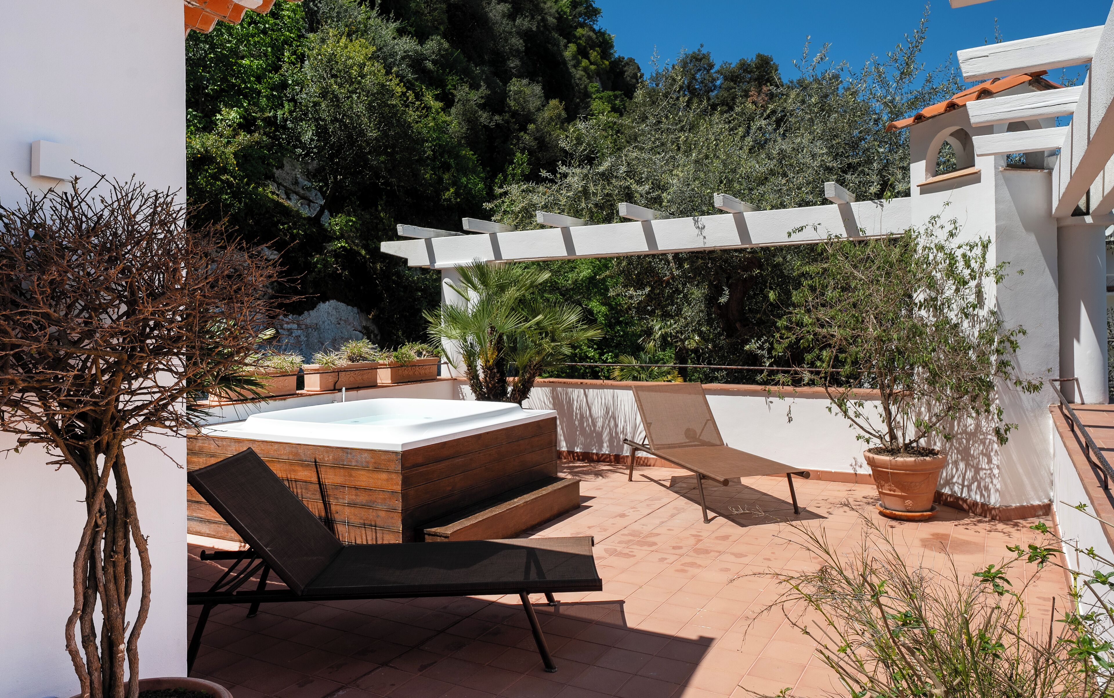 classic suite, terrace, pool view | terrace/patio