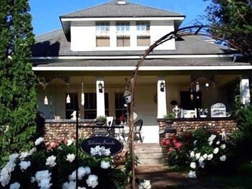 Cobblestone Bed and Breakfast