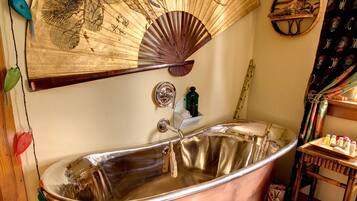 Kamar, 1 Tempat Tidur Queen, Bebas Asap Rokok (Love at First Site) | Setrika/meja setrika, Wi-Fi gratis, dan seprai linen