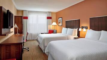 Zimmer, 2 Queen-Betten | Hochwertige Bettwaren, Zimmersafe, Schreibtisch, Verdunkelungsvorhänge