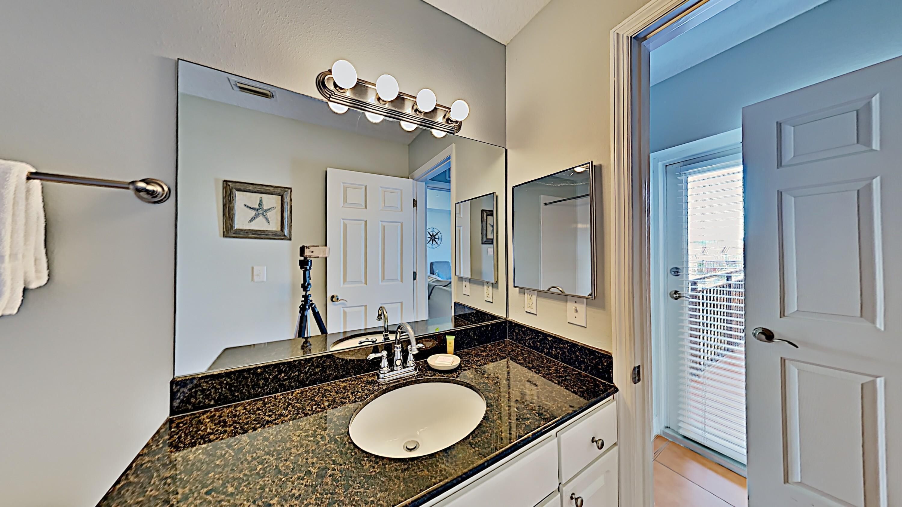condo, 2 bedrooms | bathroom | combined shower/bathtub, towels