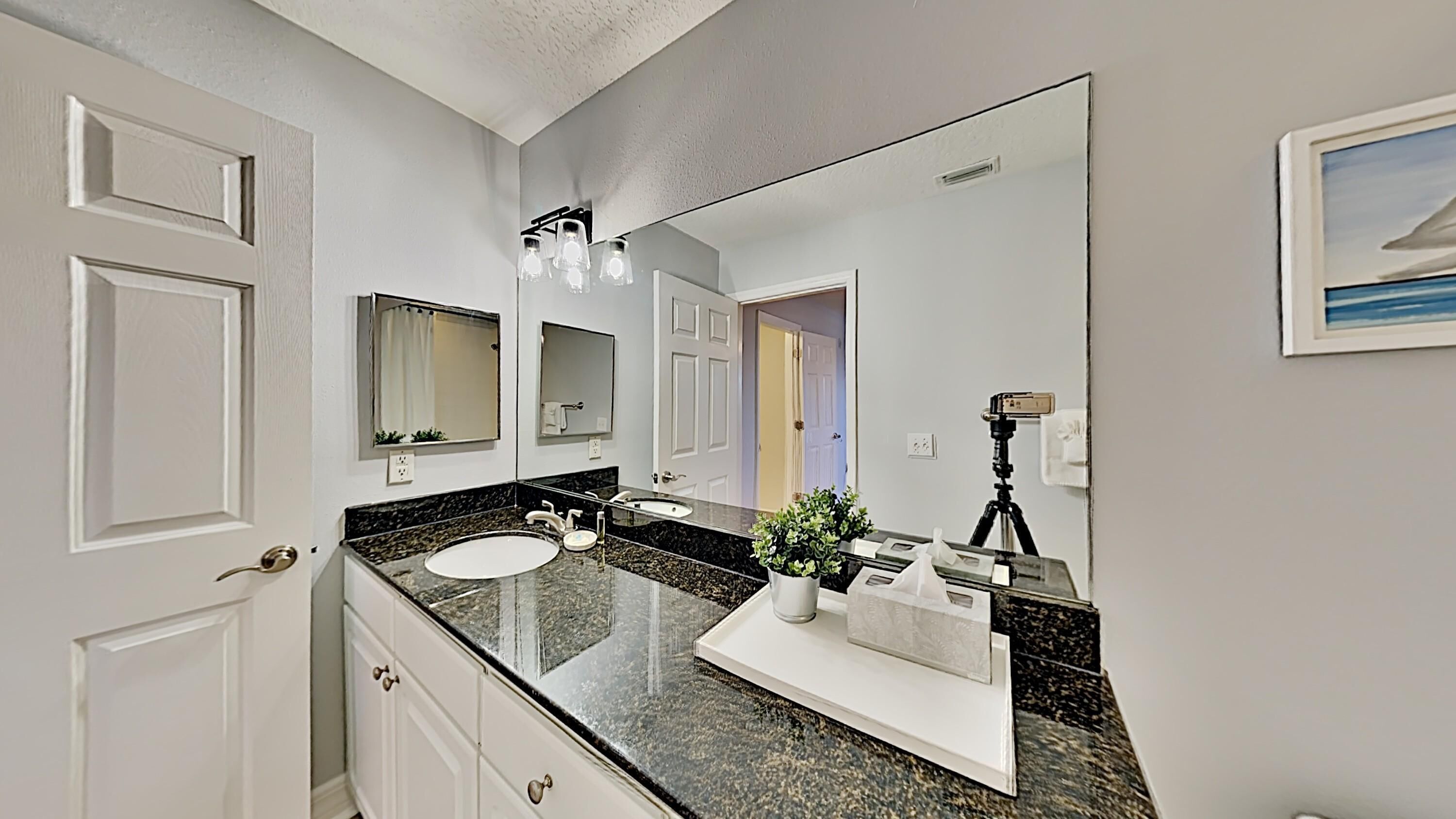 condo, 2 bedrooms, 2 bathrooms | bathroom | combined shower/bathtub, towels