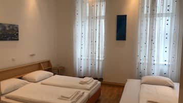 Bettwäsche aus ägyptischer Baumwolle, Zimmersafe, Bügeleisen/Bügelbrett