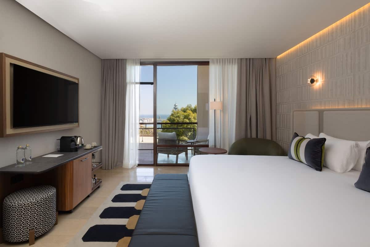 Quarto luxo, vista para o mar | Roupas de cama de algodão egípcio, roupas de cama premium, frigobar