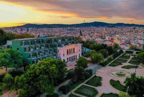 Bar (on property) - Hotel Miramar Barcelona GL - LVX Preferred Hotels &amp; Resorts - Newly Renovated (Barcelona)
