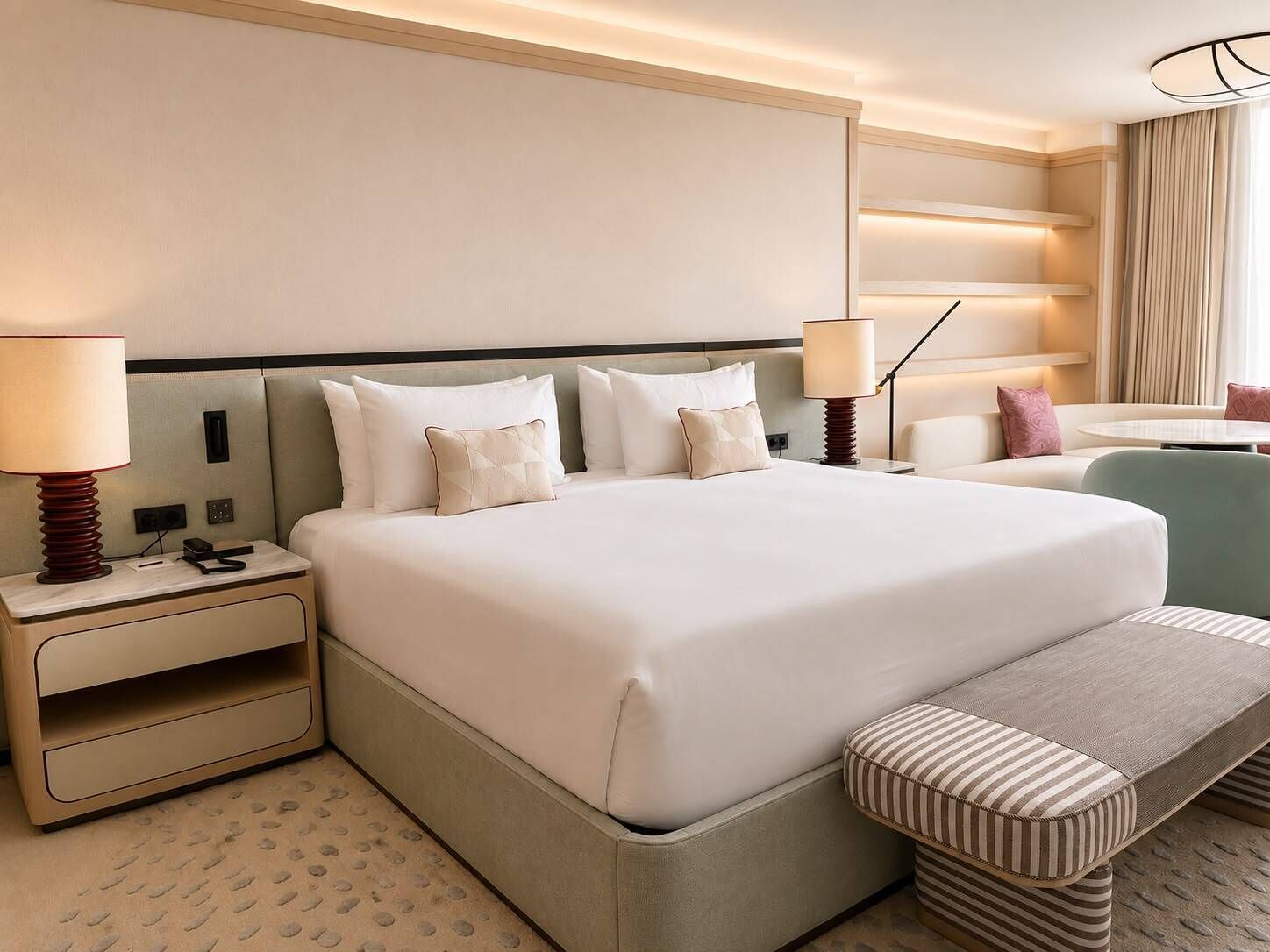 Junior suite | Lakens van Egyptisch katoen, luxe beddengoed, een minibar