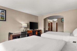 Suite, Multiple Beds, Non Smoking