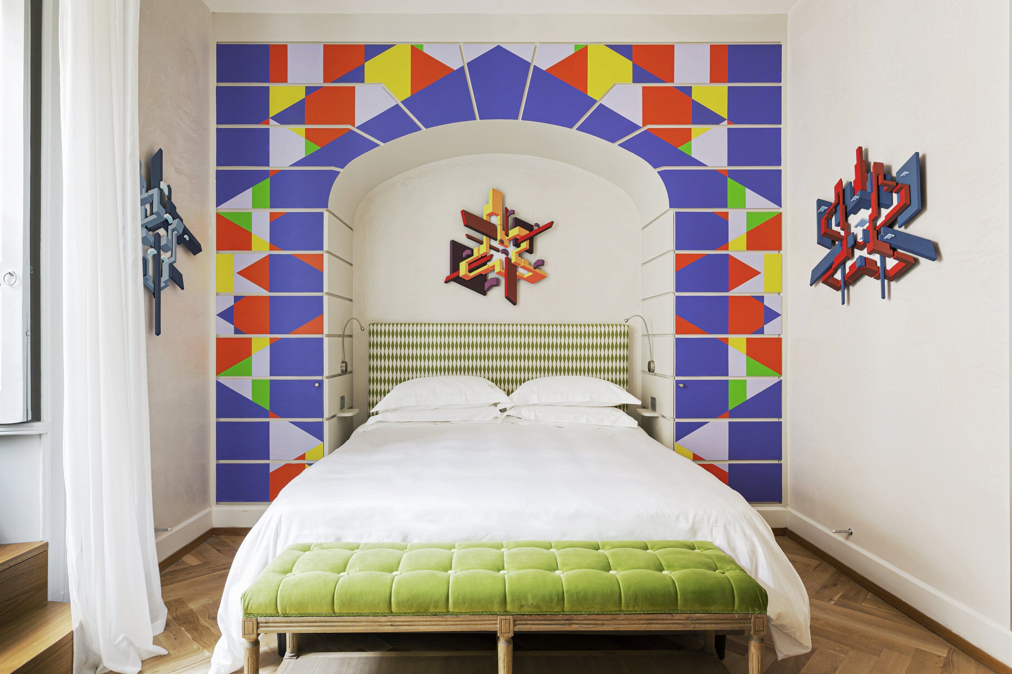 Deluxe Gallery | 고급 침구, 오리/거위털 이불, 미니바, 객실   내 금고