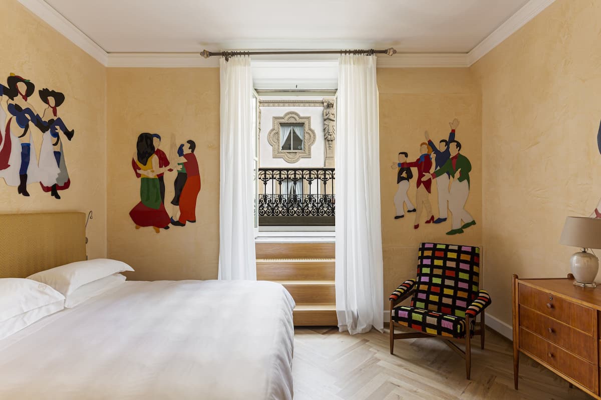 1 bedroom, premium bedding, down comforters, minibar
