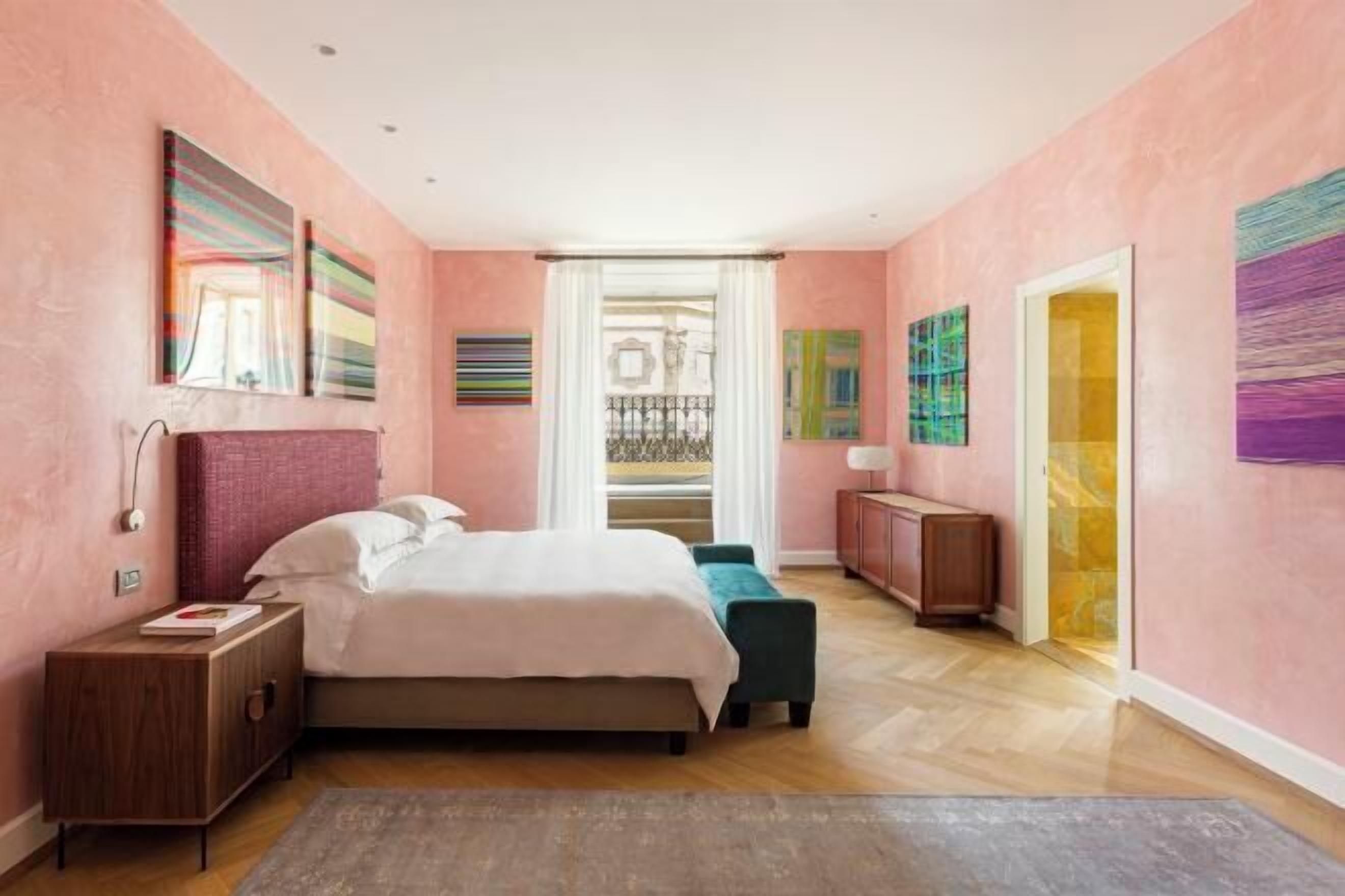 Premium bedding, down duvets, minibar, in-room safe