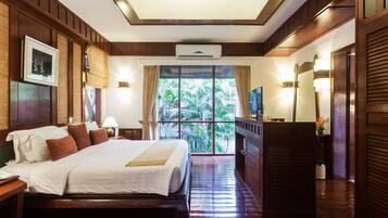 Grande suite, Avec accÚs à la piscine (Grand Pool Villa) | Literie de qualité supérieure, matelas Select Comfort, minibar