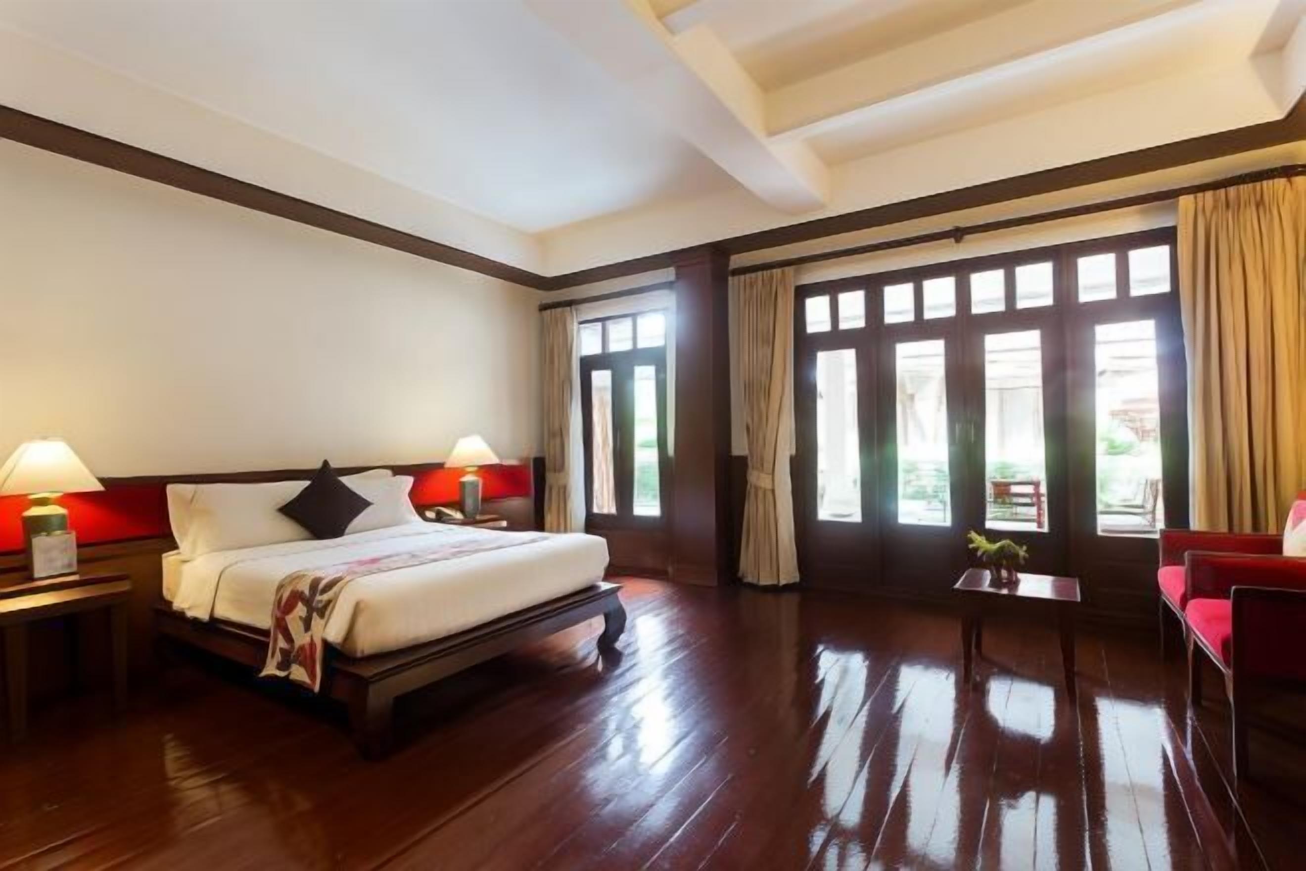 Premium-sengetøj, Select Comfort-senge, minibar, pengeskab på værelset