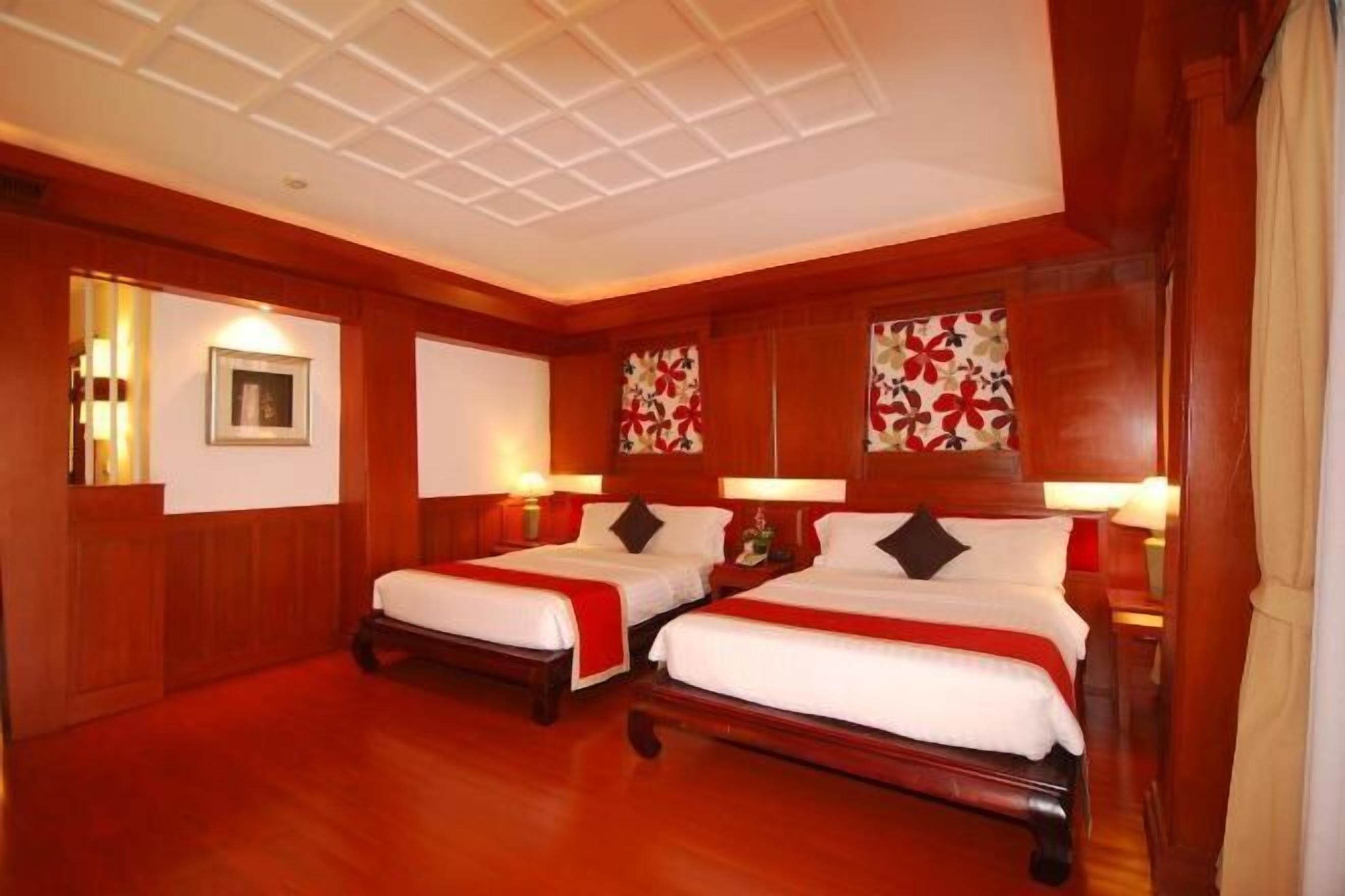 Premium-sengetøj, Select Comfort-senge, minibar, pengeskab på værelset