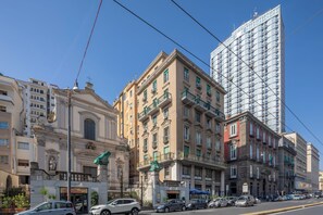 Facciata della struttura