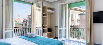 Napolit'amo Hotel Medina