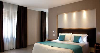 Napolit'amo Hotel Medina