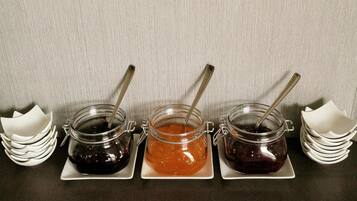 Kühlschrank, Wasserkocher