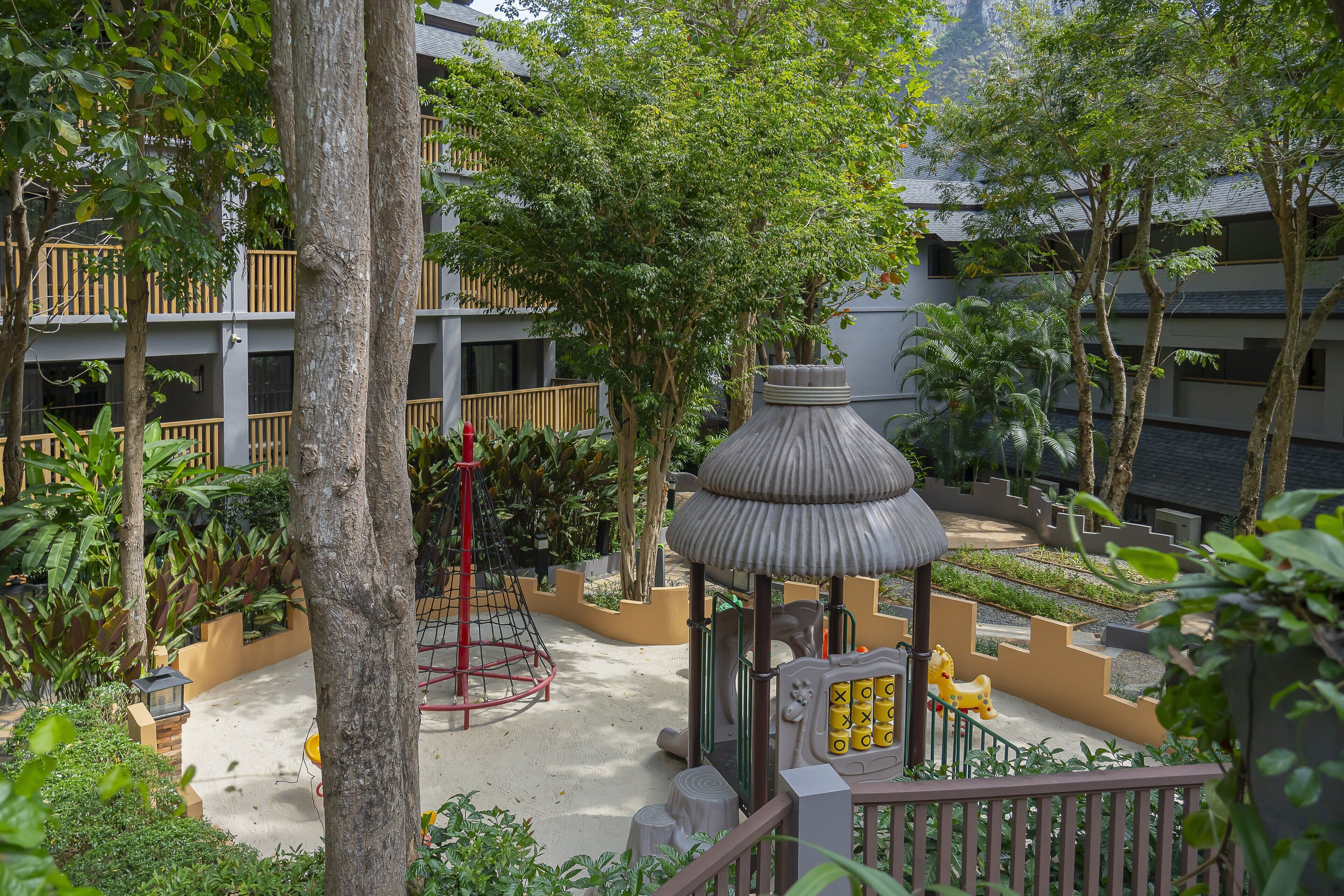 children’s play area – outdoor