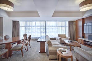 Club Suite, 1 Bedroom (Ambassador)