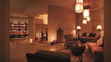 Couples treatment room(s), hot tub, steam room, body treatments