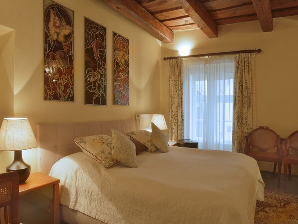 Luxury Apartment, 1 Bedroom, Patio, Courtyard Area (Annex) | 1 bedroom, premium bedding, memory foam beds, minibar