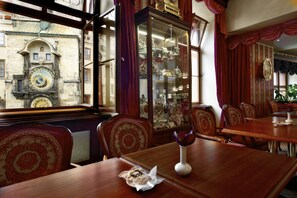 2 restaurants, breakfast served - Grand Hotel Praha (Prague)