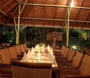 International cuisine, al fresco dining 