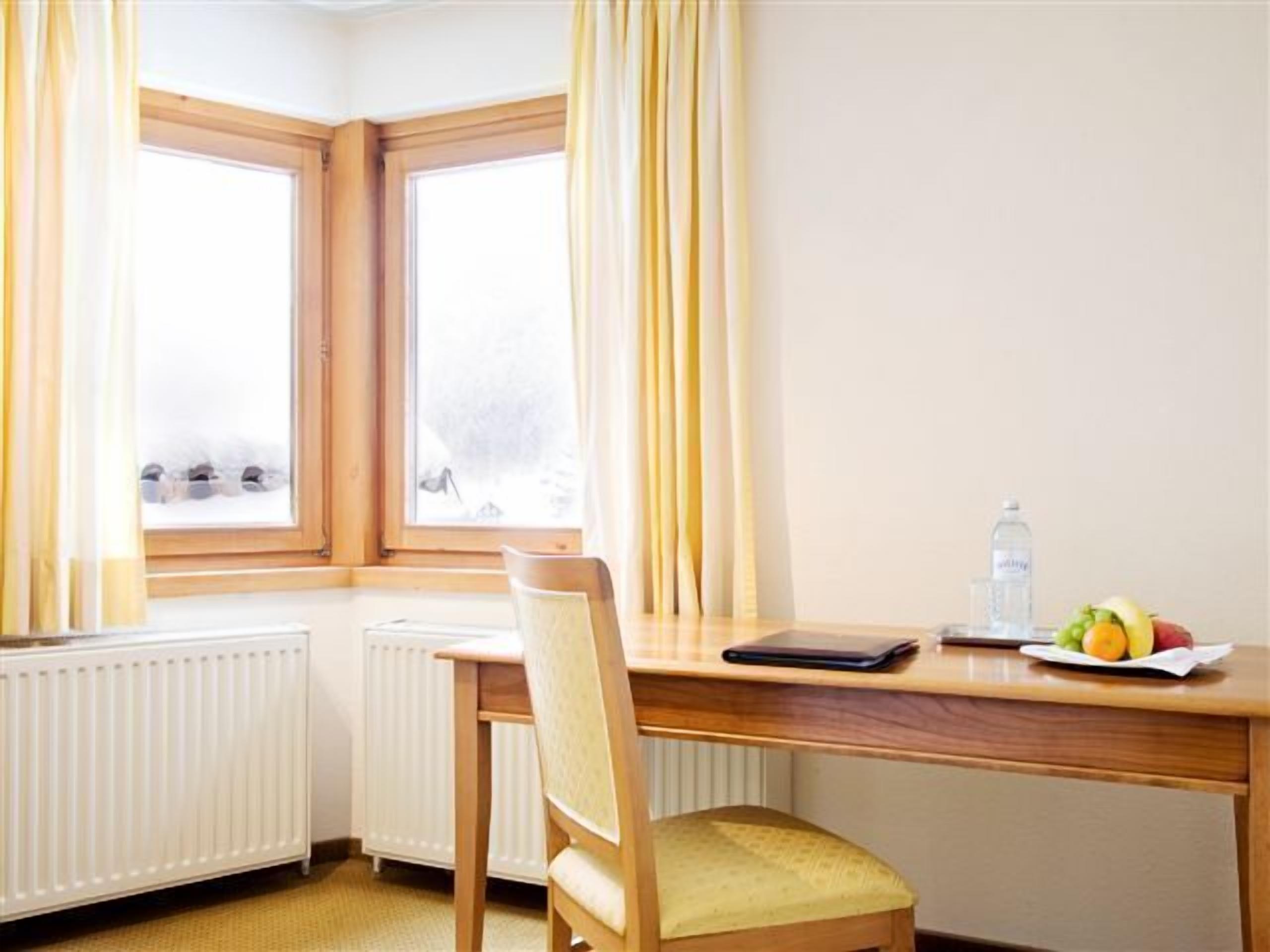 premium bedding, in-room safe, desk, free cots/infant beds