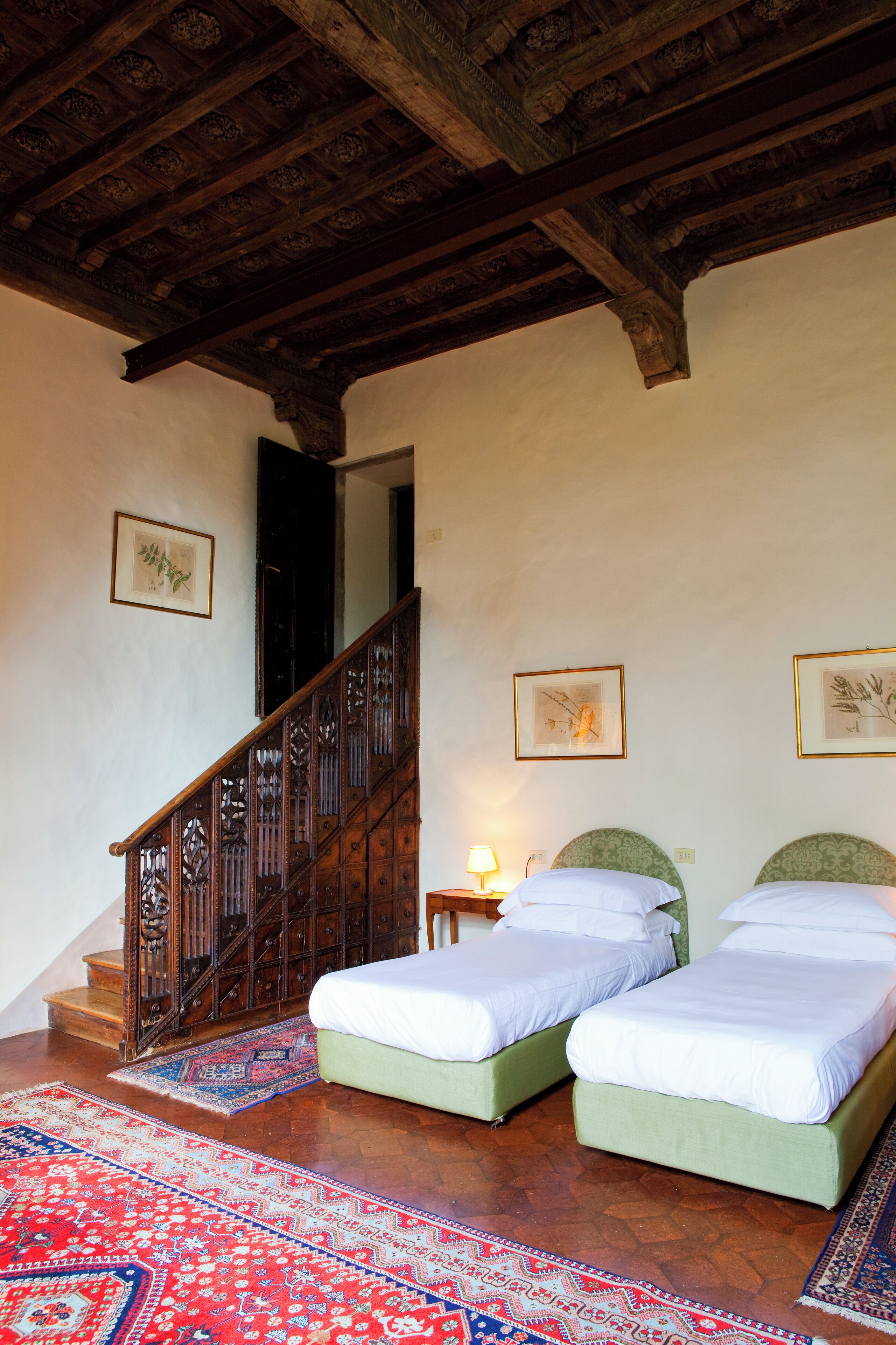 double room | minibar, in-room safe, desk, cots/infant beds